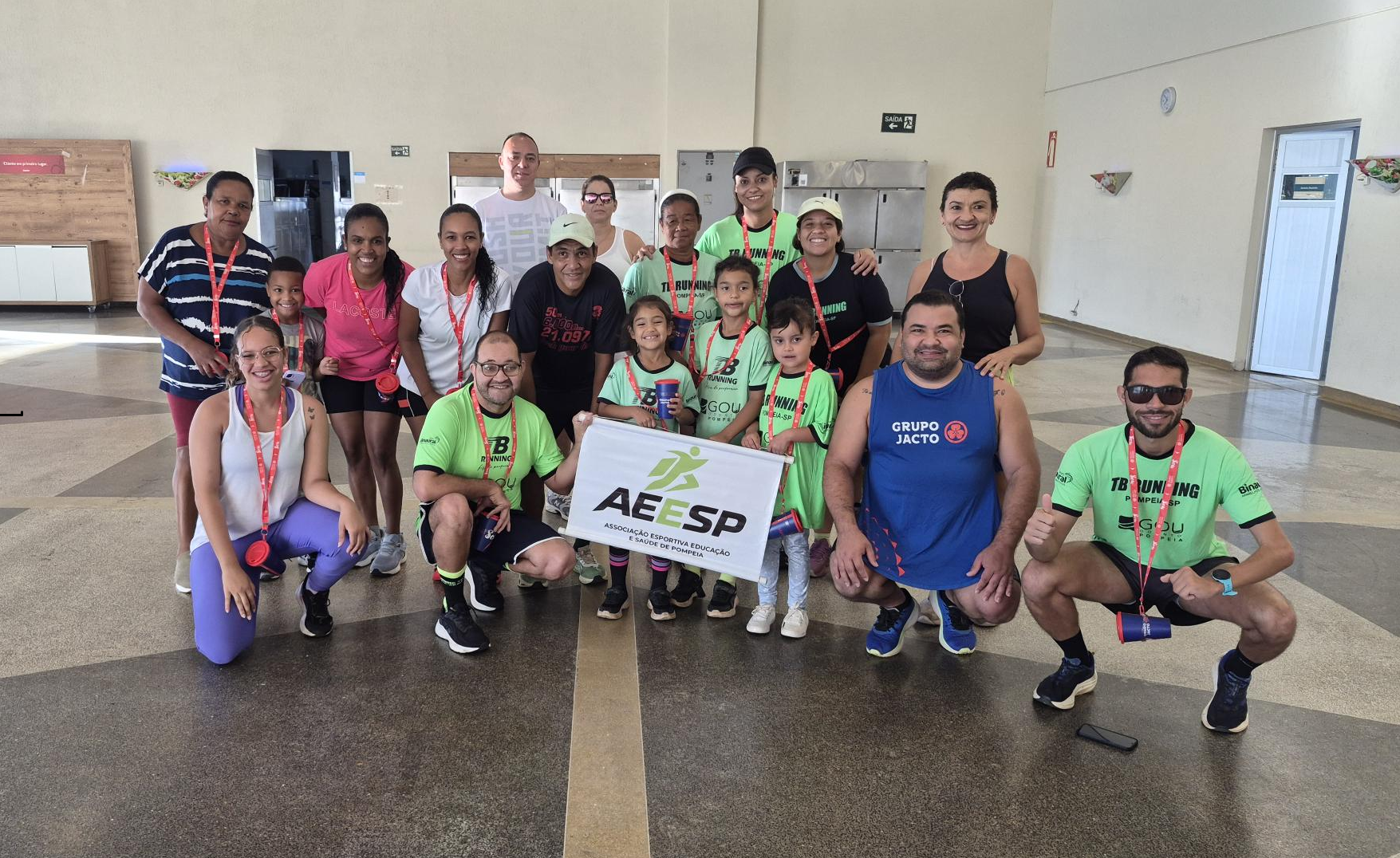 Grupo ao final da caminhada